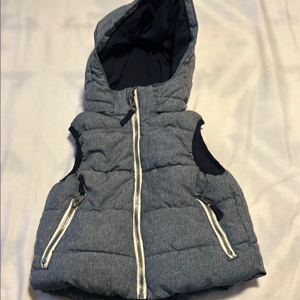 Kid’s H&M Puffer Vest Size 3-4Y